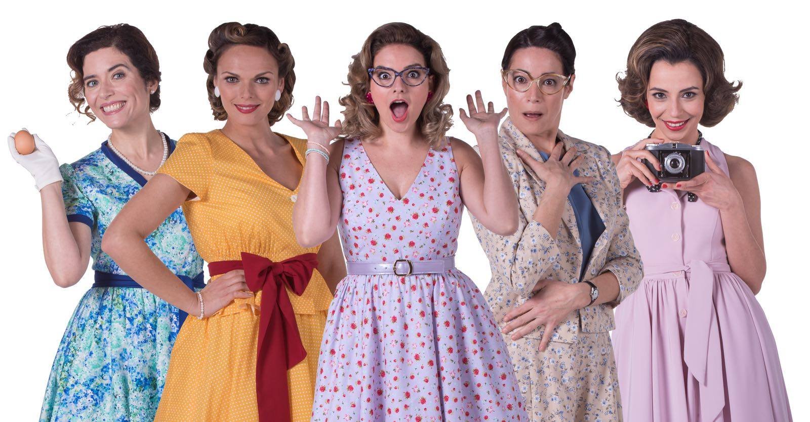 <span  class="uc_style_uc_tiles_grid_image_elementor_uc_items_attribute_title" style="color:#ffffff;">Ana Paula Rocha - Teatro – 5 lésbicas e 1 quiche – Abril 2018 - 001</span>