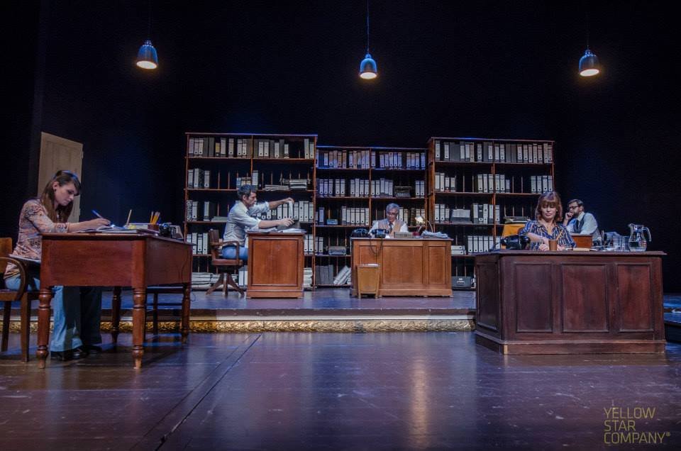 <span  class="uc_style_uc_tiles_grid_image_elementor_uc_items_attribute_title" style="color:#ffffff;">Ana Paula Rocha - Teatro - A Noite - Novembro 2013 - 002</span>