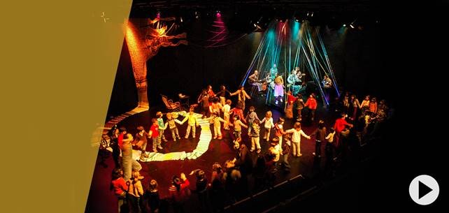 <span  class="uc_style_uc_tiles_grid_image_elementor_uc_items_attribute_title" style="color:#ffffff;">Ana Paula Rocha - Teatro - Banjazz - um bichinho esquisito - Fevereiro 2010 - 003</span>