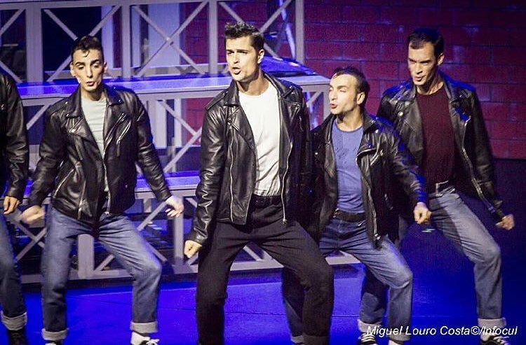 <span  class="uc_style_uc_tiles_grid_image_elementor_uc_items_attribute_title" style="color:#ffffff;">Ana Paula Rocha - Teatro - Grease - Setembro 2018 - 003</span>