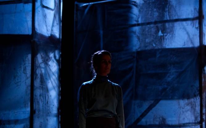<span  class="uc_style_uc_tiles_grid_image_elementor_uc_items_attribute_title" style="color:#ffffff;">Ana Paula Rocha - Teatro - La musica - Janeiro 2010 - 003</span>