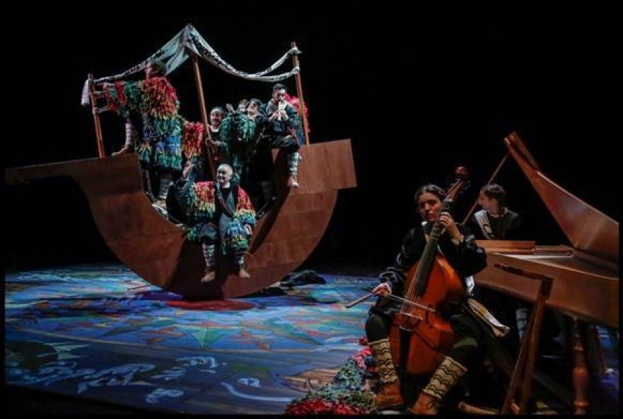 <span  class="uc_style_uc_tiles_grid_image_elementor_uc_items_attribute_title" style="color:#ffffff;">Ana Paula Rocha - Teatro - Não d´amores - Junho 2016 - 002</span>