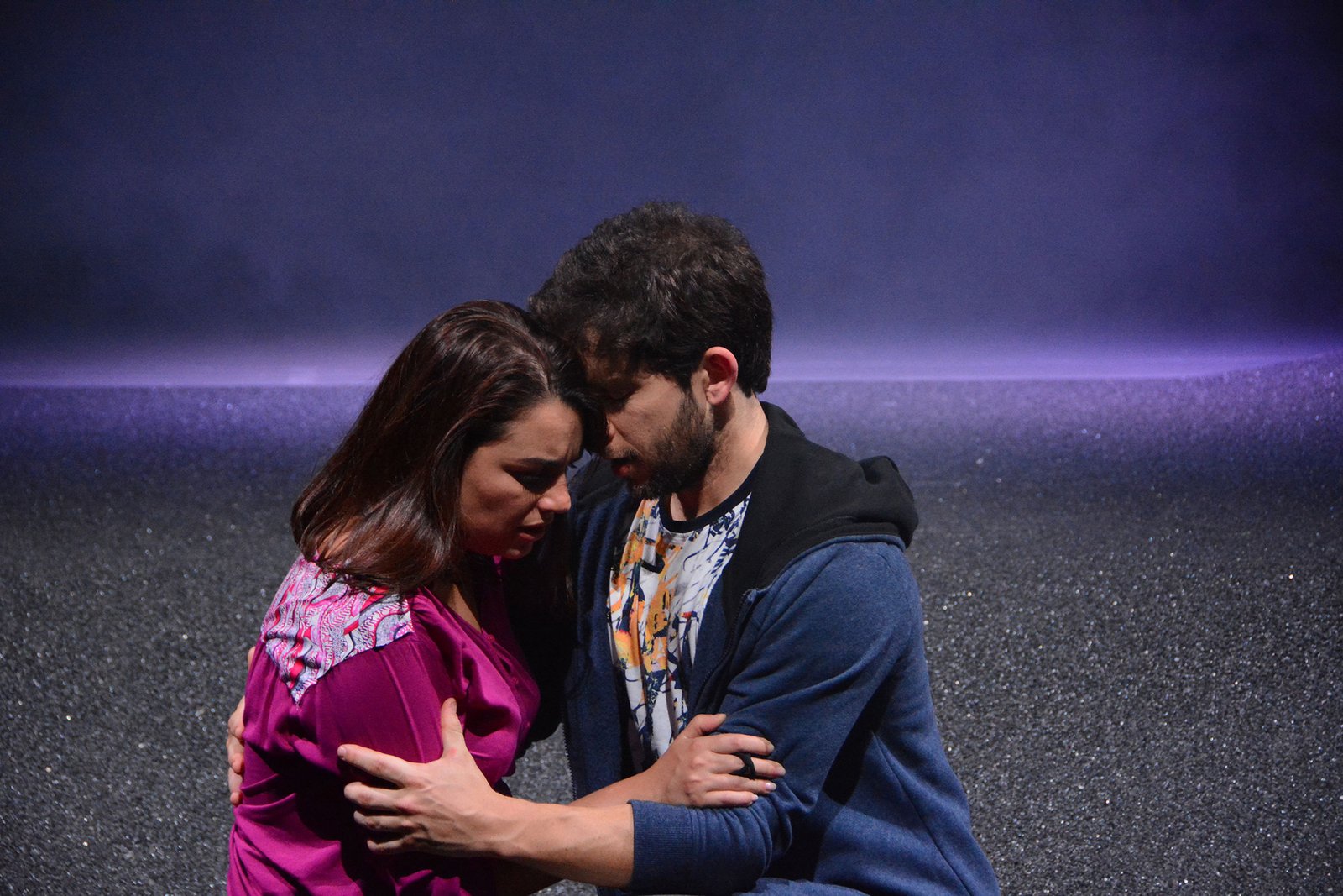 <span  class="uc_style_uc_tiles_grid_image_elementor_uc_items_attribute_title" style="color:#ffffff;">Ana Paula Rocha - Teatro - A Golpada - Junho 2019 - 003</span>