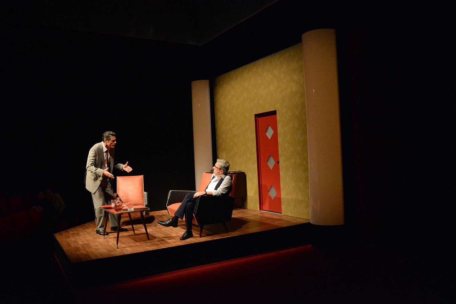 <span  class="uc_style_uc_tiles_grid_image_elementor_uc_items_attribute_title" style="color:#ffffff;">Ana Paula Rocha - Teatro - A Verdade - Novembro 2018 - 006</span>
