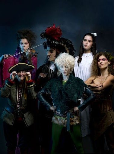 <span  class="uc_style_uc_tiles_grid_image_elementor_uc_items_attribute_title" style="color:#ffffff;">Ana Paula Rocha - Teatro - Peter Pan - Junho 2018 - 001</span>